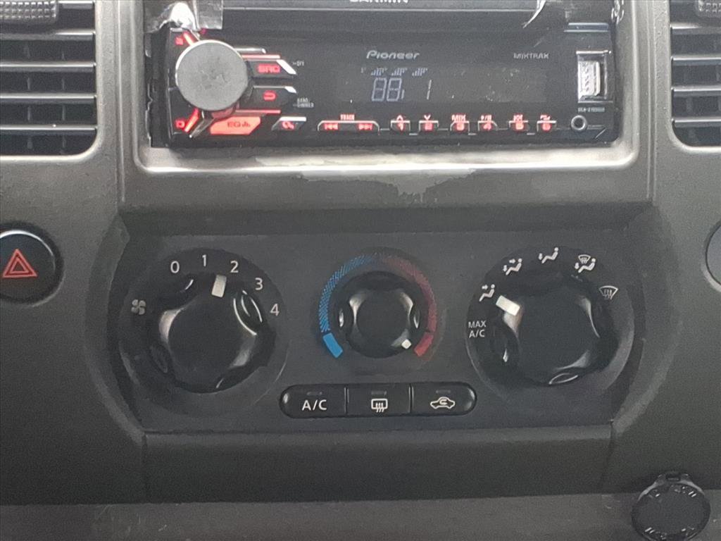 Used 2005 Nissan Xterra Off-Road image 6