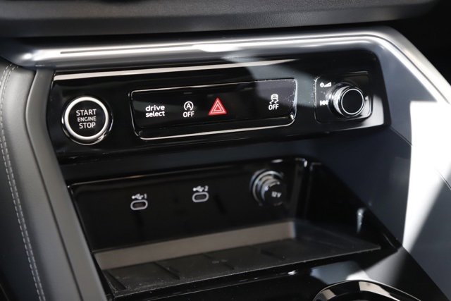 New 2025 Audi Q5 Premium Plus image 28