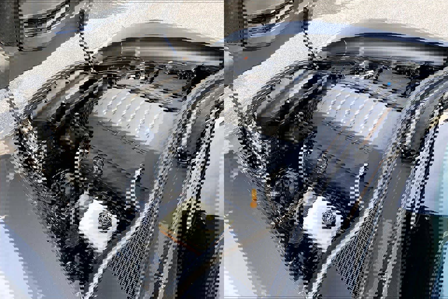 Used 2016 Chevrolet Corvette Stingray Convertible w/ 2LT Preferred Equipment Group image 28