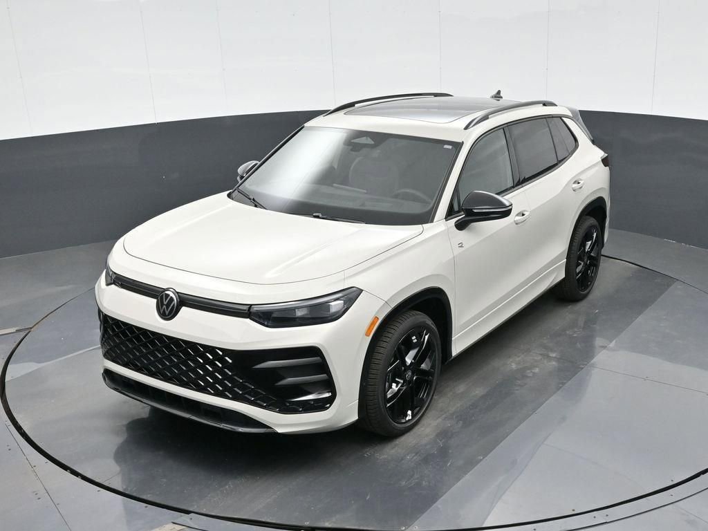 New 2026 Volkswagen Tiguan SE R-Line image 22