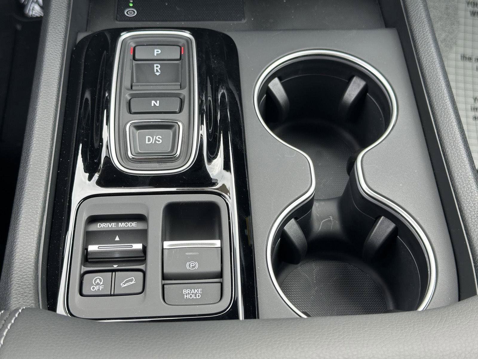 New 2025 Honda Pilot Touring image 23