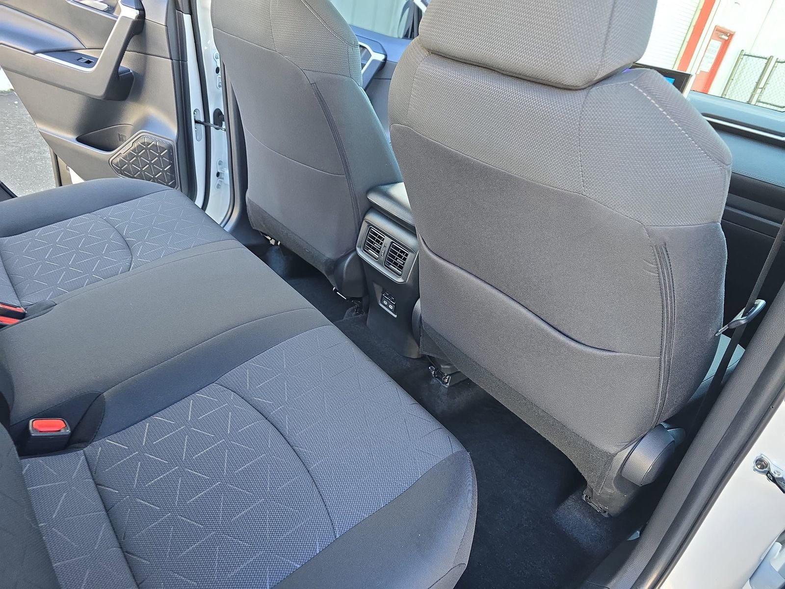 Used 2024 Toyota RAV4 XLE image 17