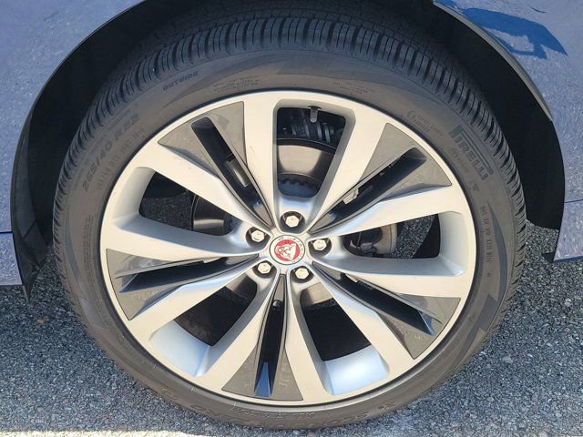 Used 2021 Jaguar F-PACE R-Dynamic S image 12