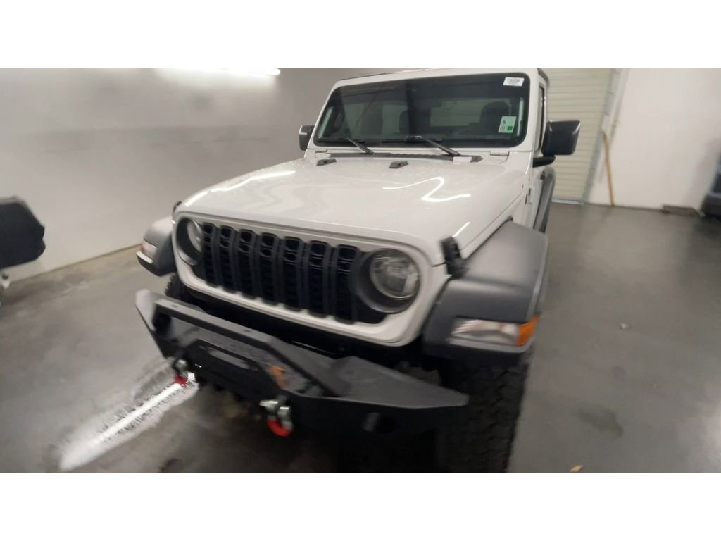 Used 2024 Jeep Wrangler Sport S image 4