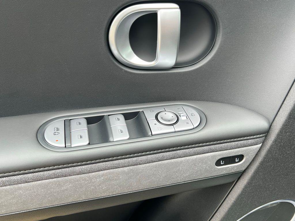 New 2024 Hyundai Ioniq 5 Limited AWD/4WD image 15