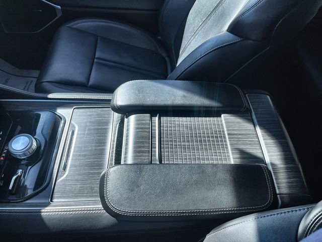 Used 2024 Jeep Wagoneer L Series II w/ Flexible Seating Group image 24