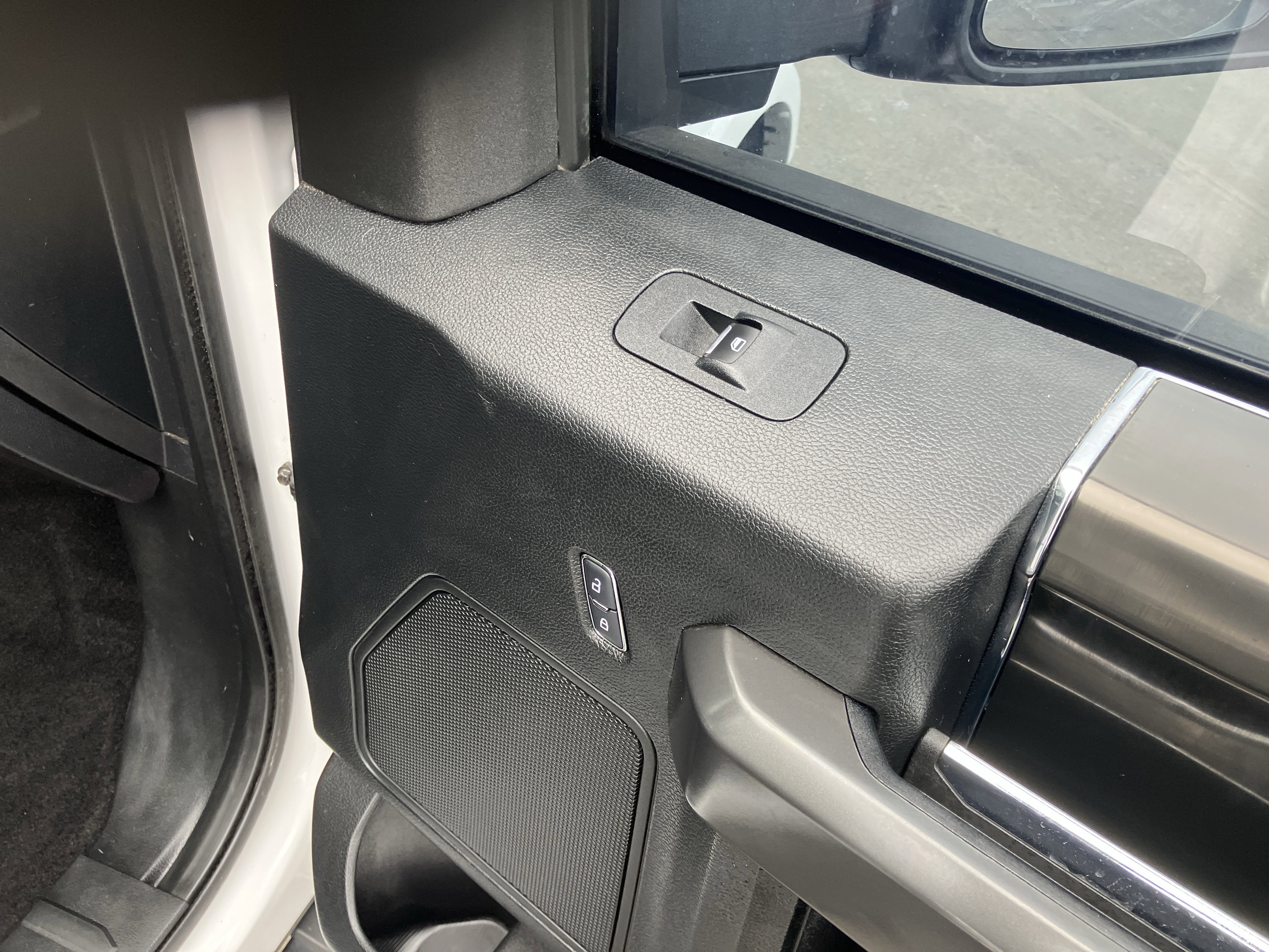 Used 2019 Ford F150 XLT w/ Equipment Group 302A Luxury image 11