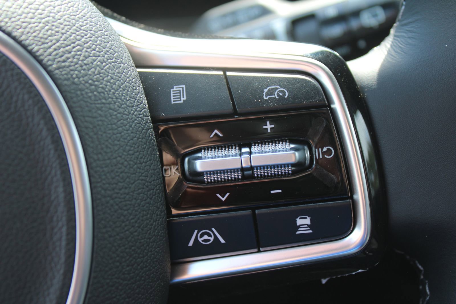 New 2026 Kia Sorento X-Line EX image 29