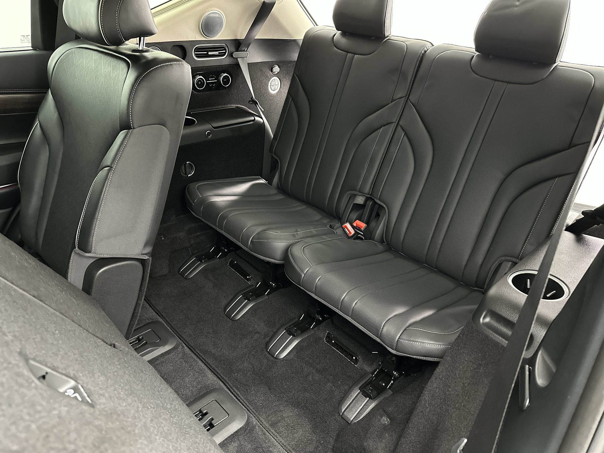 Certified 2026 Genesis GV80 2.5T Advanced AWD/4WD image 24