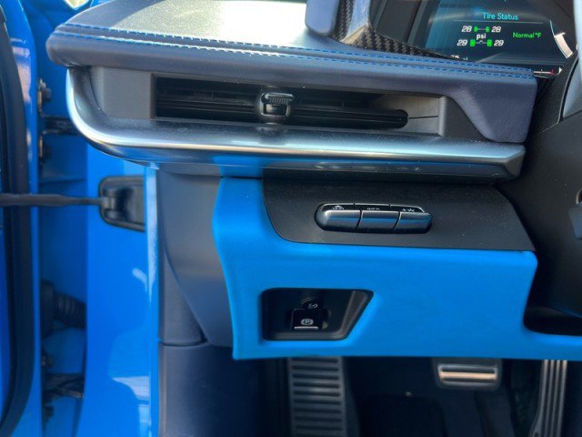 Used 2024 Chevrolet Corvette Stingray Premium Cpe w/ Z51 Performance Package image 15