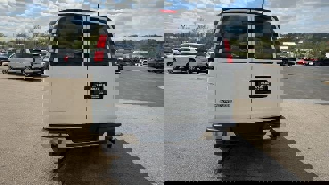 Certified 2022 Chevrolet Express 2500 w/ Driver Convenience Package image 7