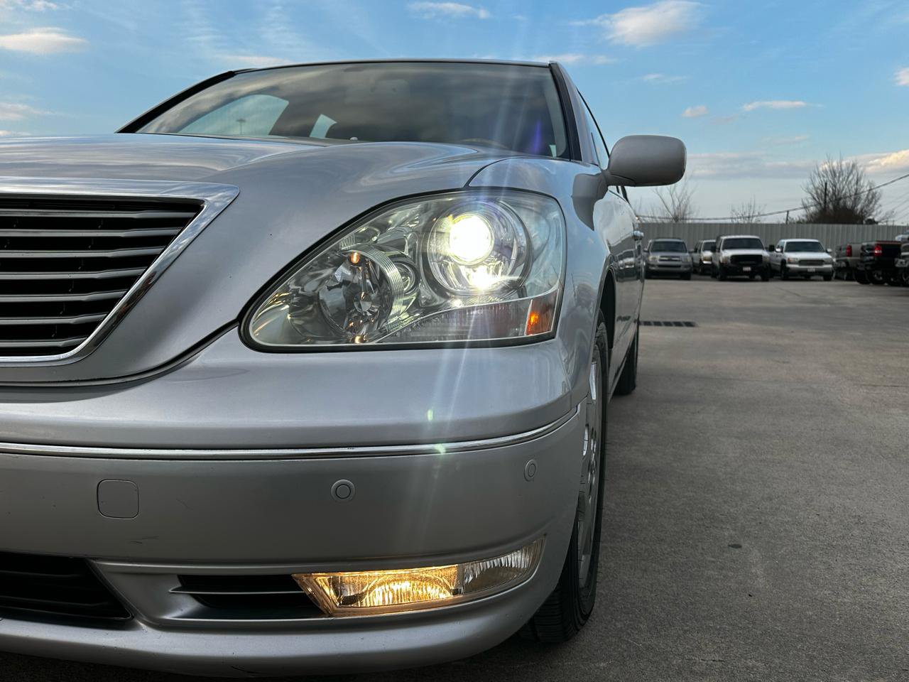 Used 2004 Lexus LS 430 w/ Premium Pkg RWD image 21