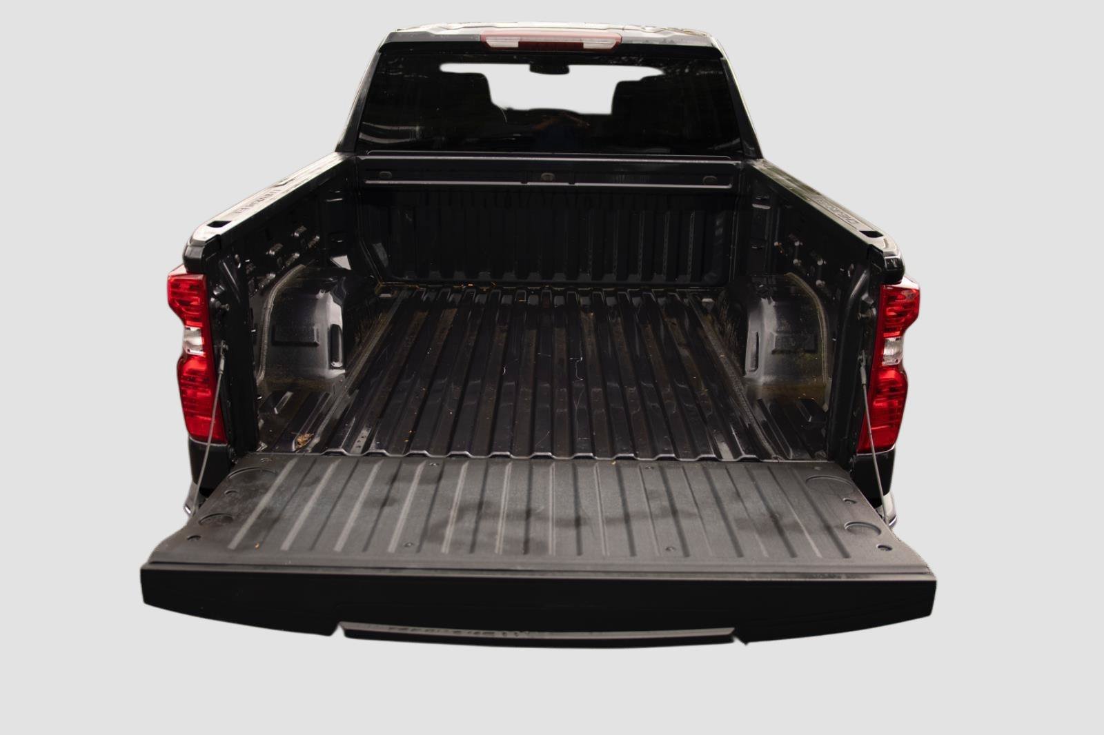Used 2023 Chevrolet Silverado 1500 LT AWD/4WD image 22