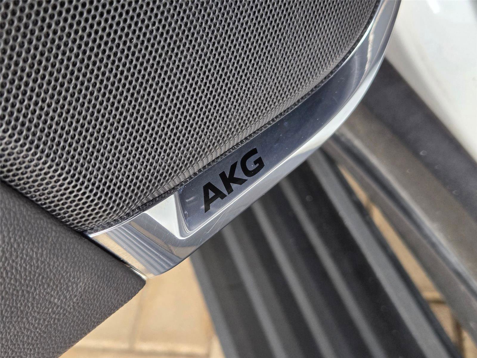 Certified 2024 Cadillac Escalade Sport Platinum w/ LPO, ONYX Package AWD/4WD image 26