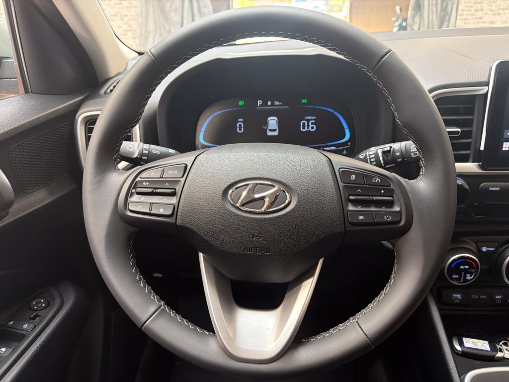 New 2026 Hyundai Venue SEL FWD image 19