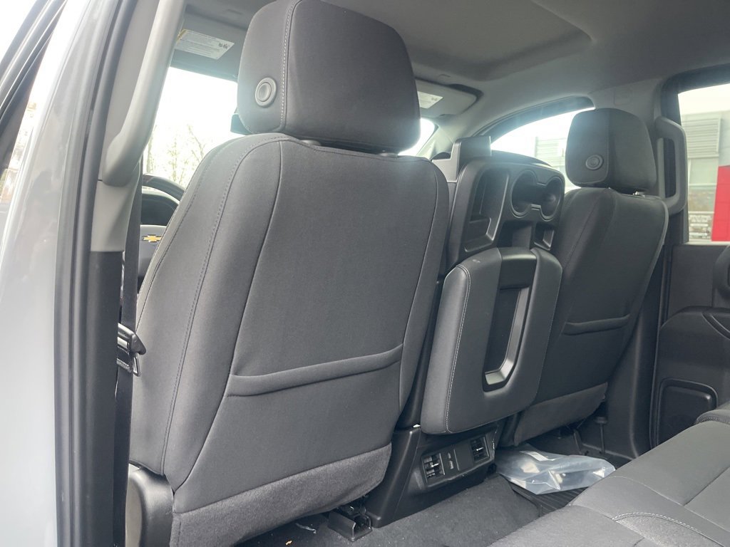 Used 2024 Chevrolet Silverado 2500 Custom w/ Custom Value Package image 19