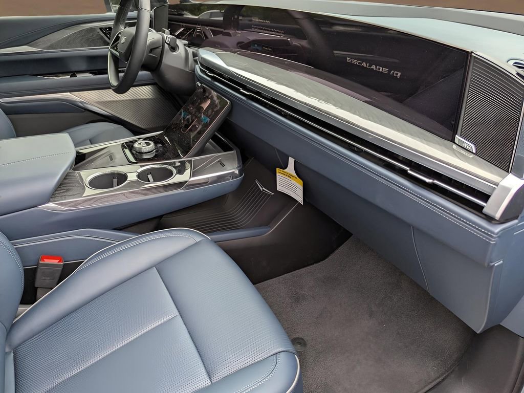 New 2025 Cadillac Escalade IQ Sport 2 AWD/4WD image 18