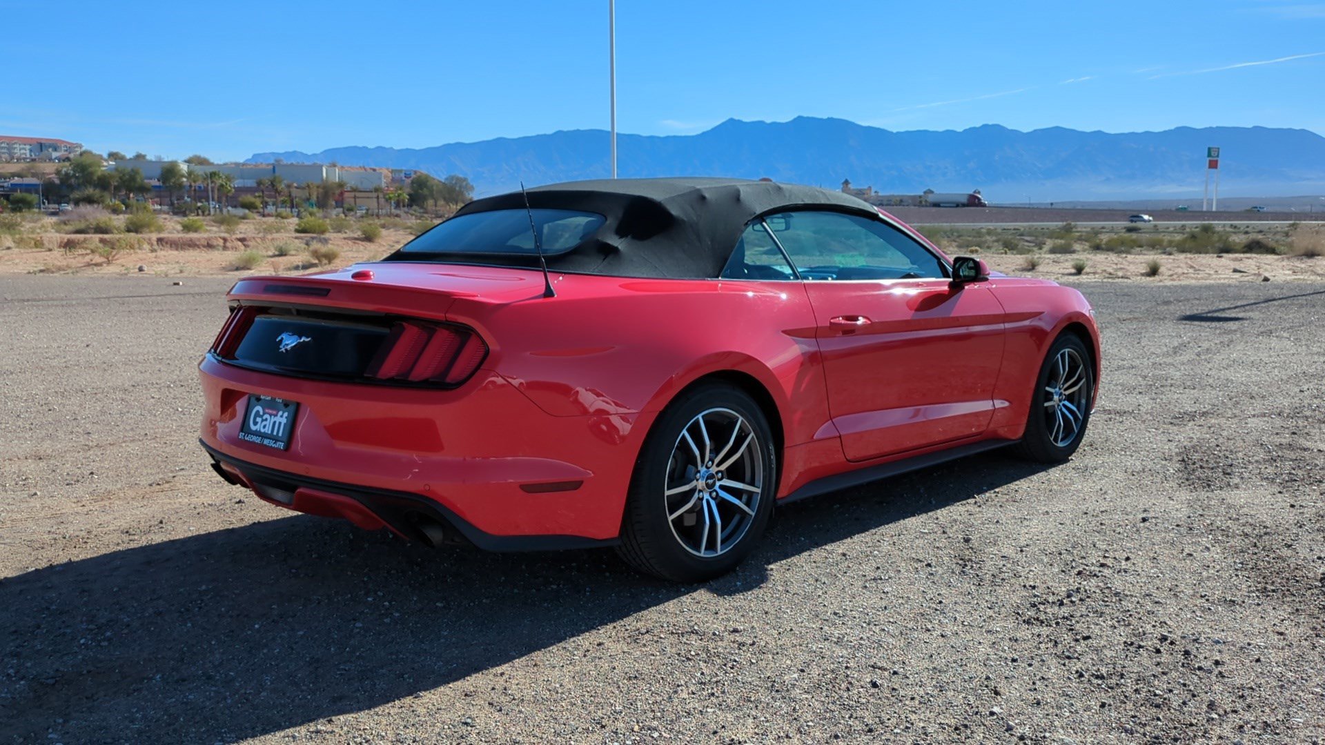 Used 2015 Ford Mustang Premium image 3