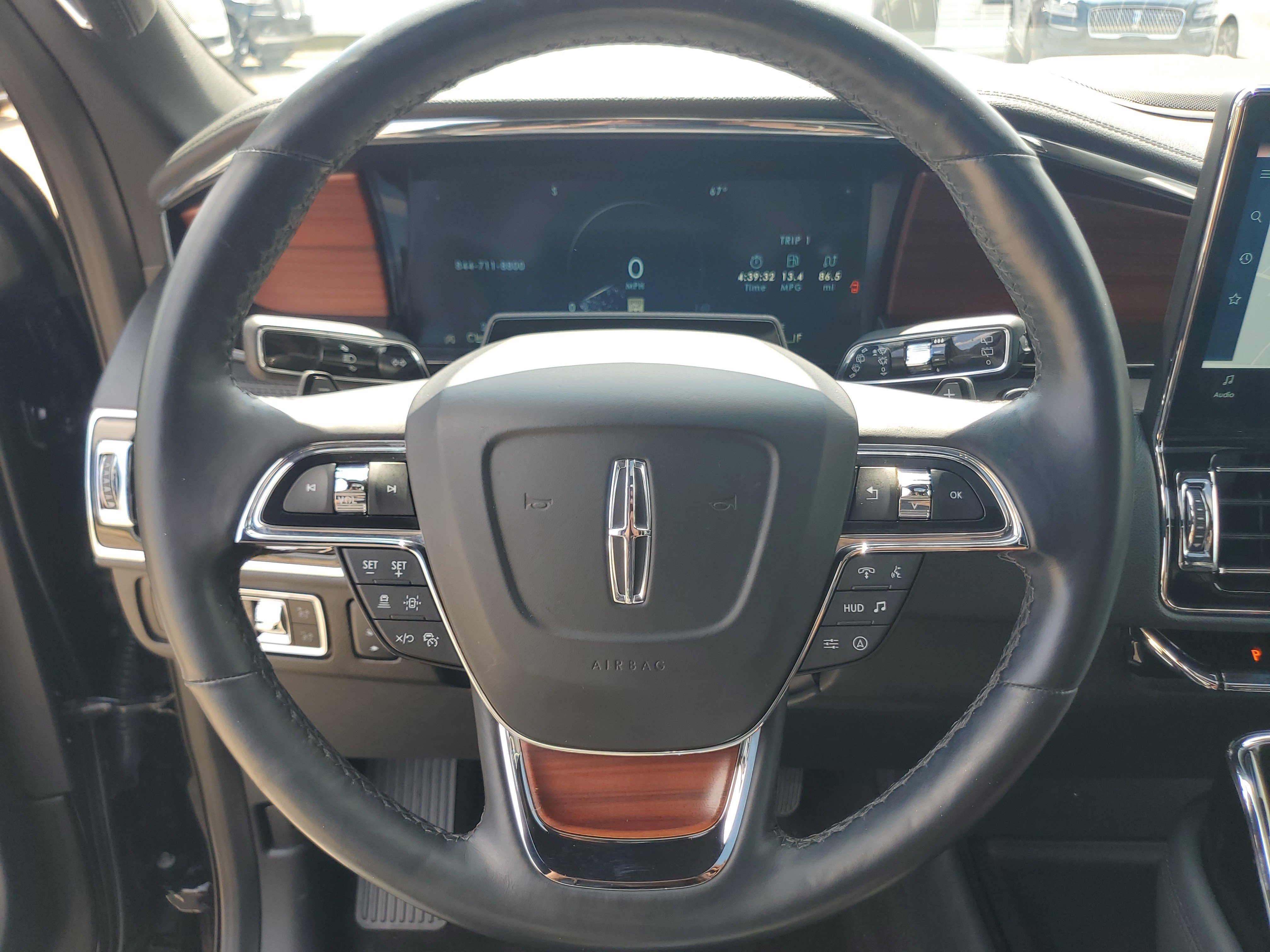 Certified 2023 Lincoln Navigator Reserve AWD/4WD image 14