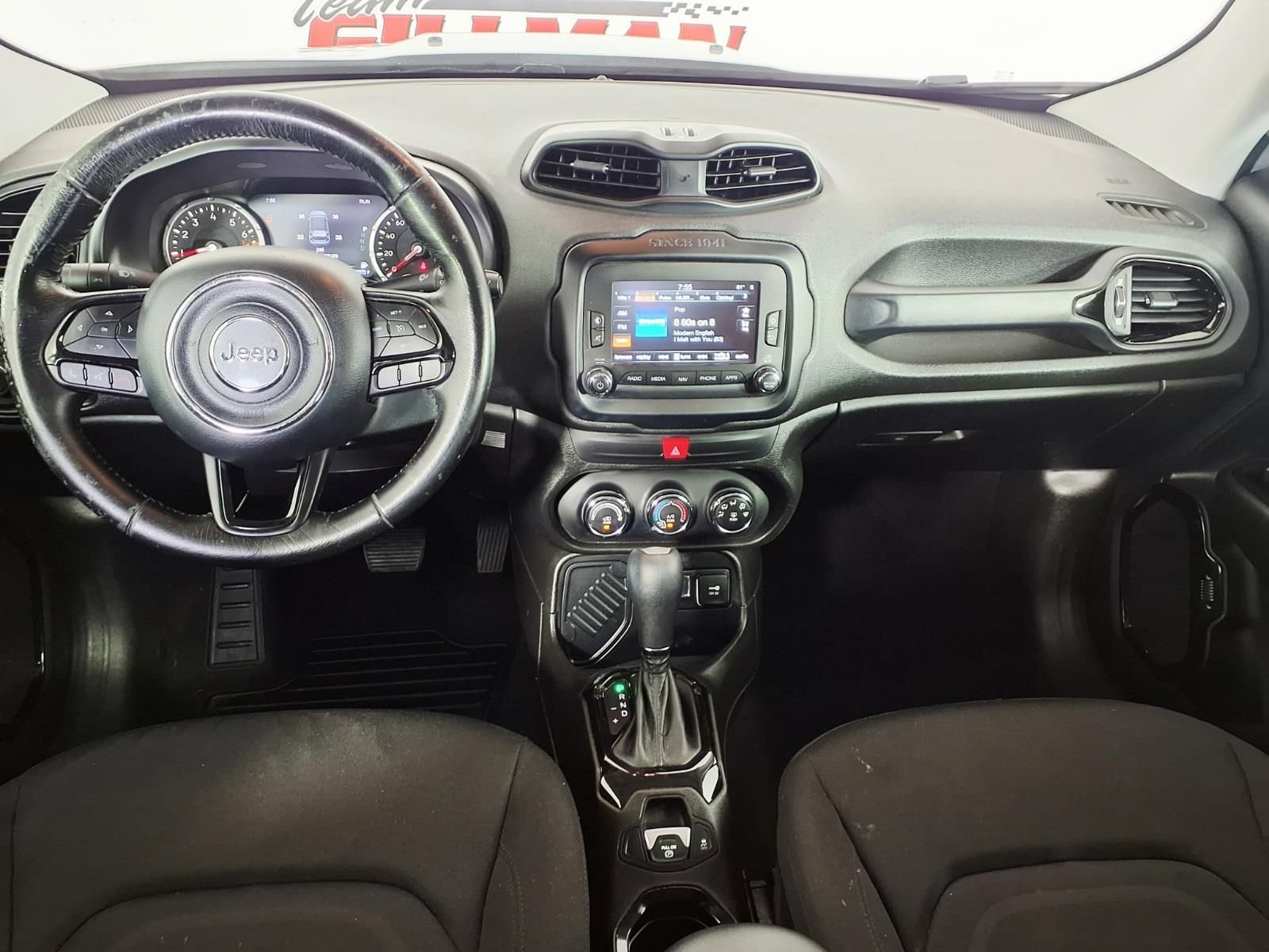 Used 2017 Jeep Renegade Altitude FWD image 11