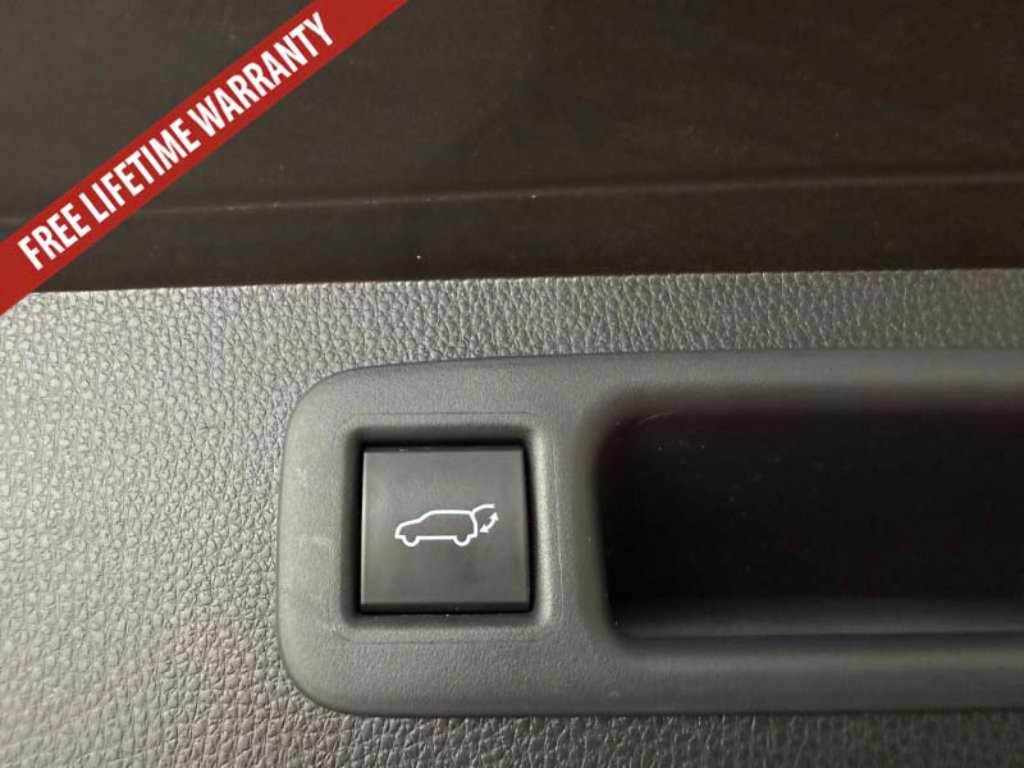 Used 2021 Toyota Highlander XSE FWD image 45