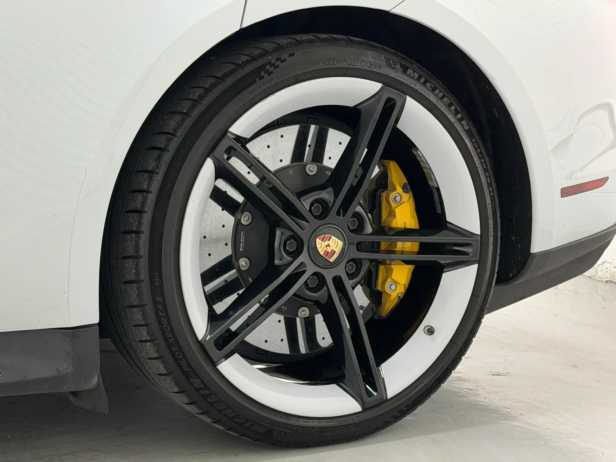 Used 2021 Porsche Taycan Turbo S AWD/4WD image 96