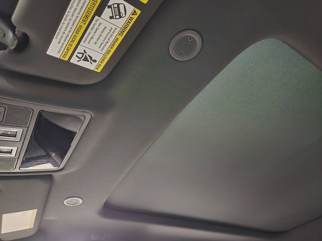 New 2026 Land Rover Range Rover Evoque S image 25