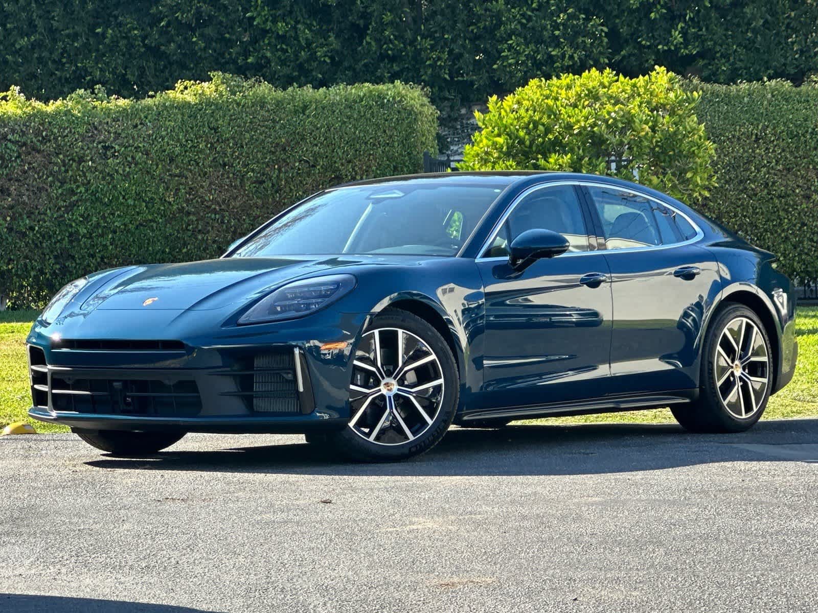 New 2026 Porsche Panamera