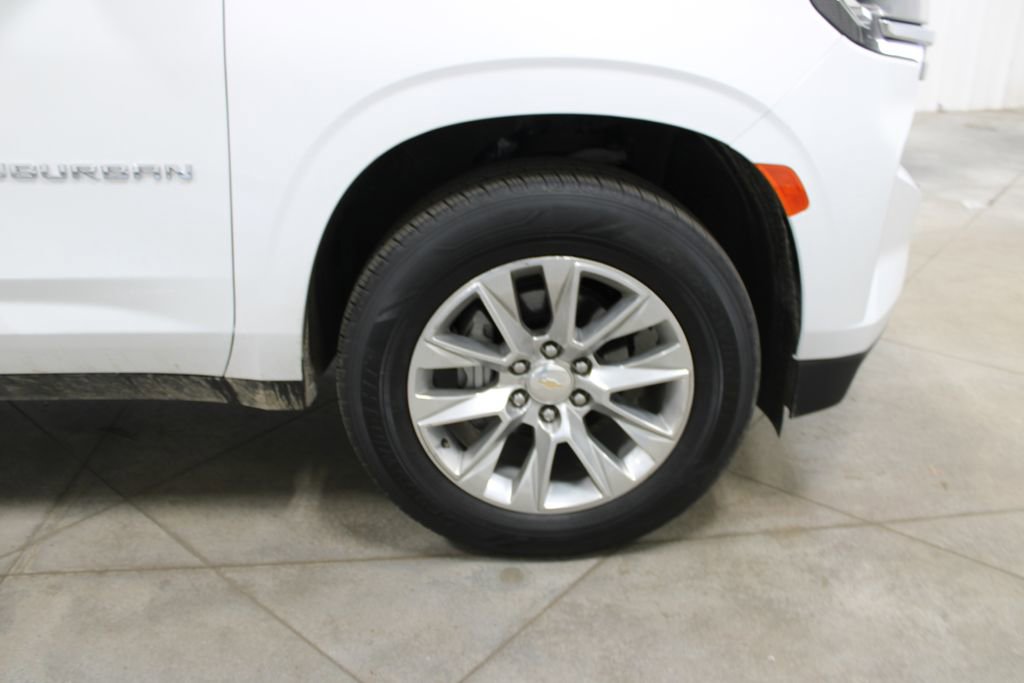 Used 2023 Chevrolet Suburban Premier image 37