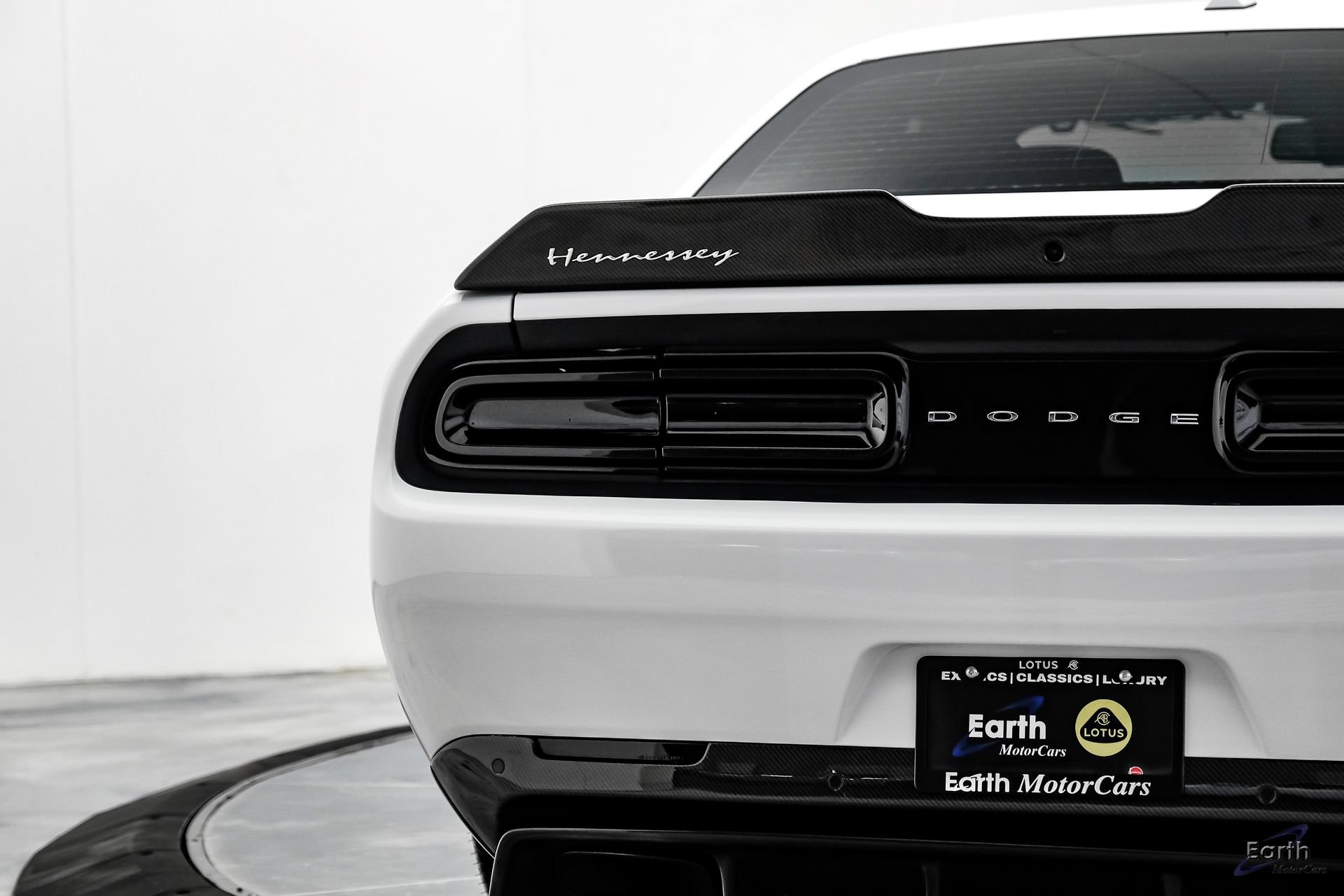 Used 2018 Dodge Challenger SRT Hellcat RWD image 16