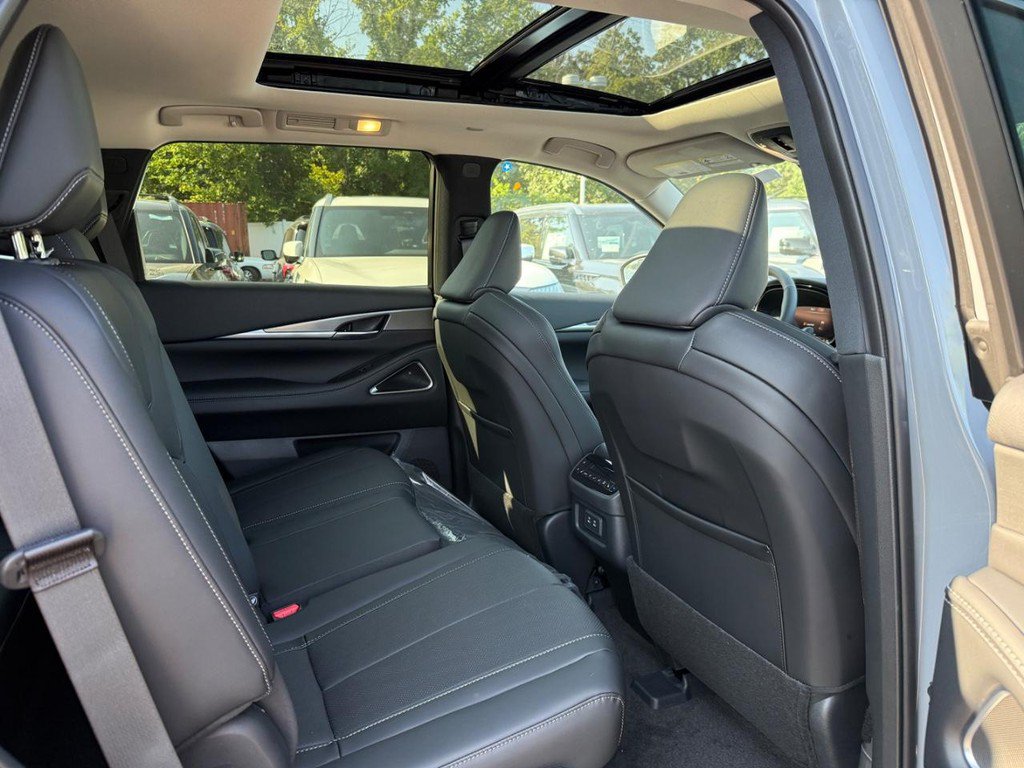 New 2027 INFINITI QX60 Luxe AWD/4WD image 6