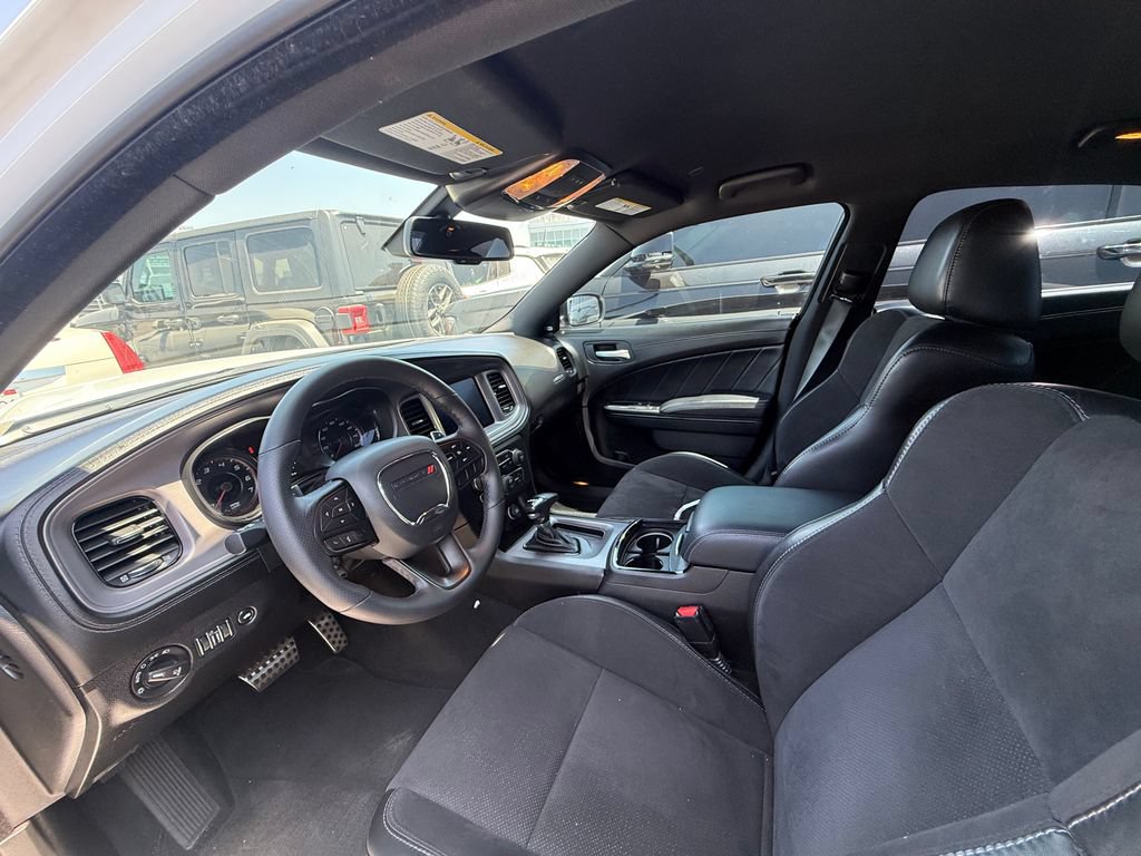 Used 2023 Dodge Charger R/T w/ Plus Group RWD image 5