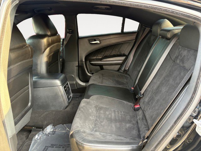 Used 2022 Dodge Charger R/T w/ Plus Group RWD image 7