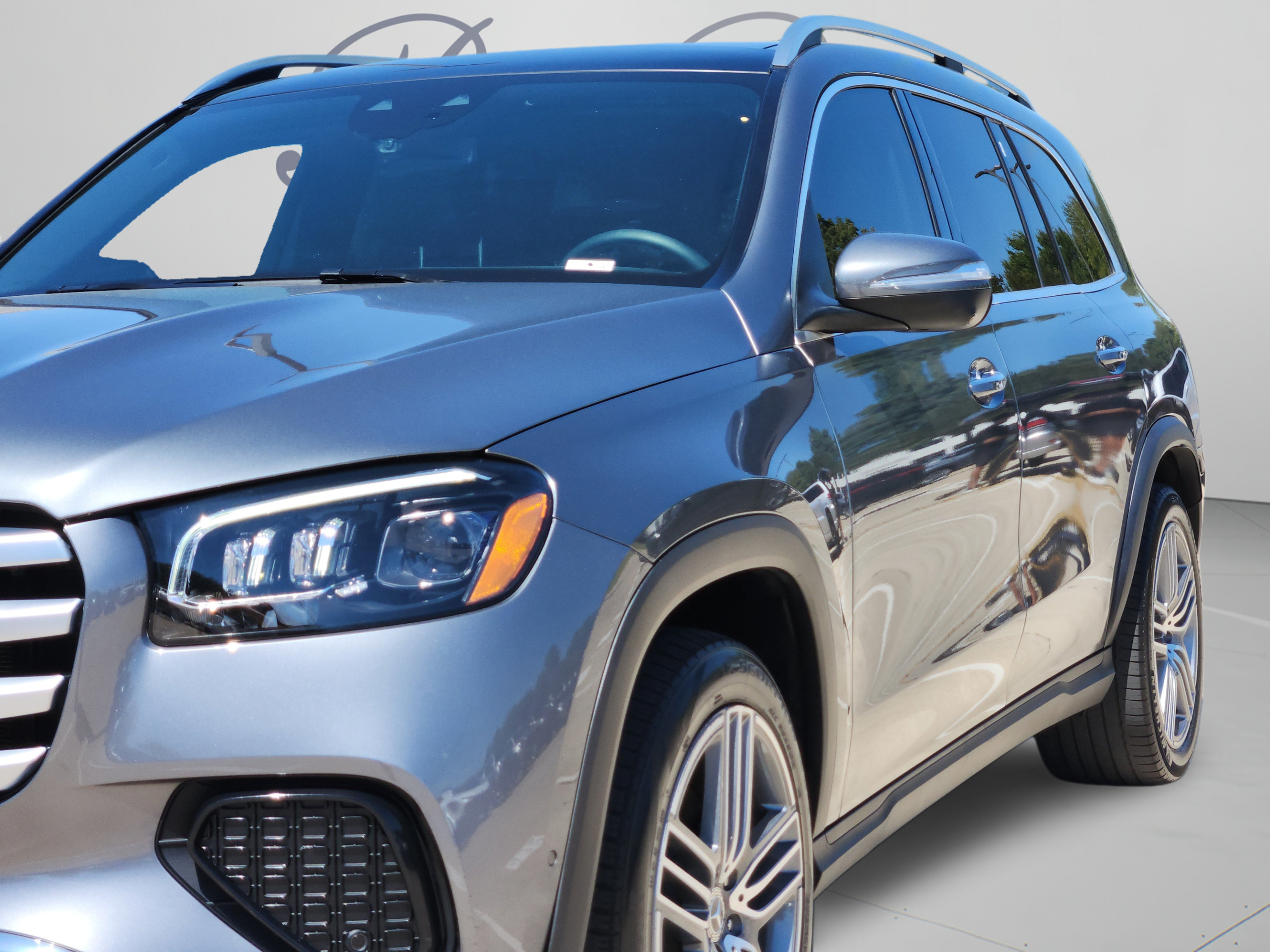 Used 2024 Mercedes-Benz GLS 450 4MATIC image 36