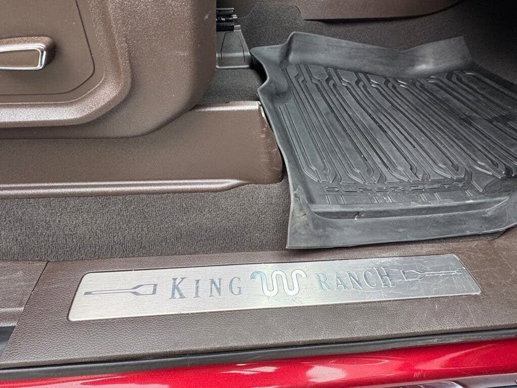 Used 2019 Ford F250 King Ranch w/ Chrome Package image 35