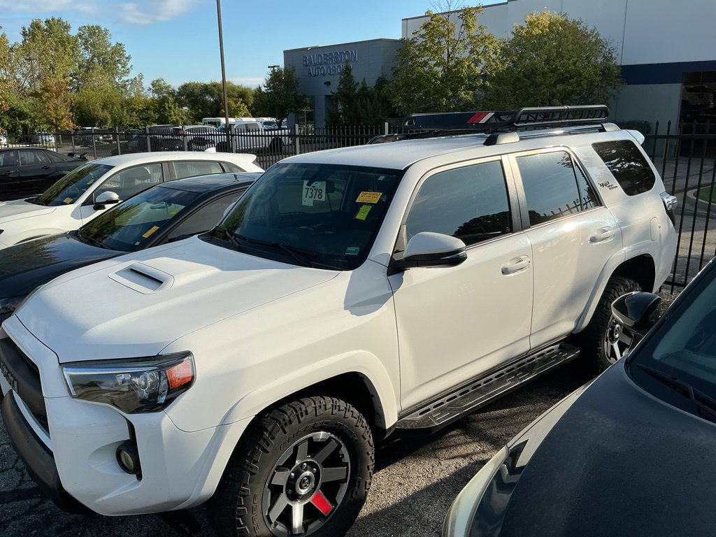 Used 2017 Toyota 4Runner TRD Off-Road Premium AWD/4WD image 4