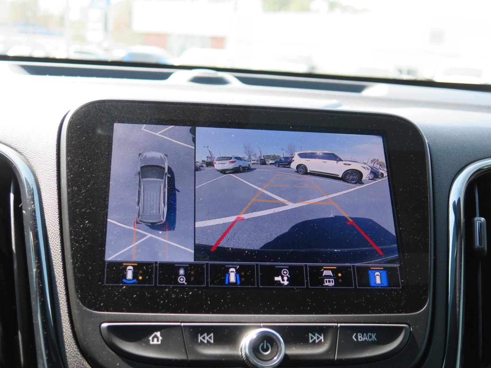 Used 2024 Chevrolet Equinox RS w/ RS Leather Package image 12