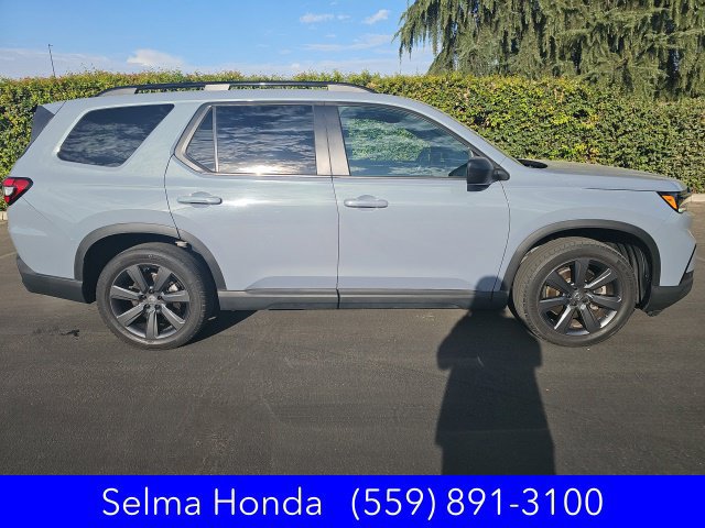 Certified 2024 Honda Pilot Sport image 1