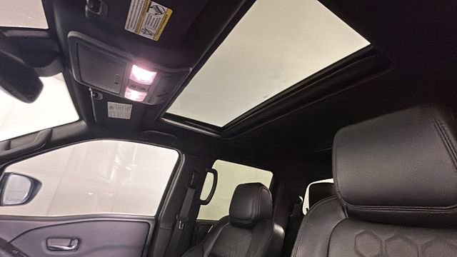 Used 2022 Nissan Frontier PRO-4X w/ Pro-4X Premium Package AWD/4WD image 12