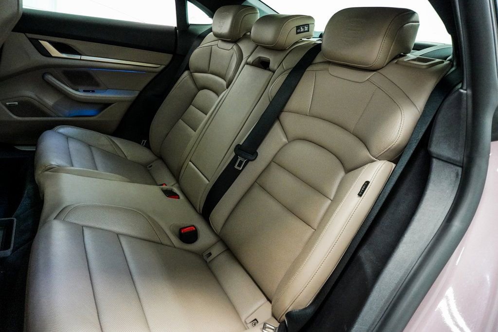 Used 2023 Porsche Taycan 4S w/ Premium Package image 21