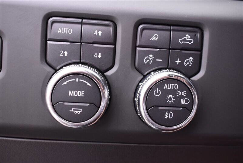 Used 2024 GMC Sierra 3500 Denali Ultimate image 28