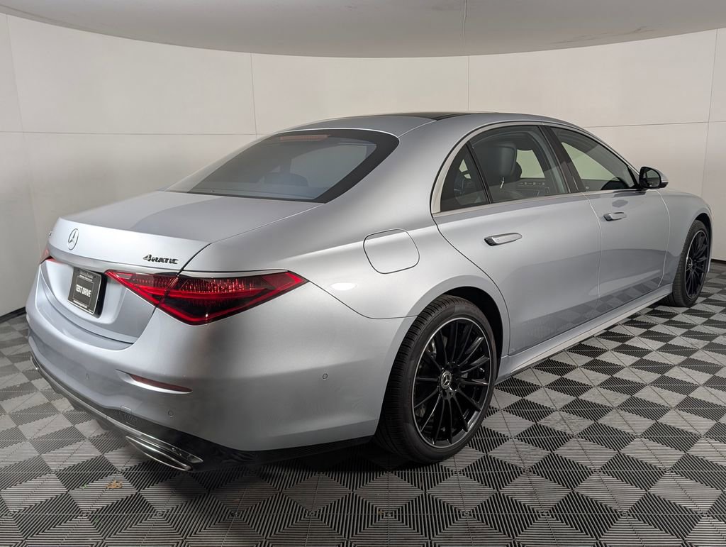Used 2025 Mercedes-Benz S 580 4MATIC Sedan image 7
