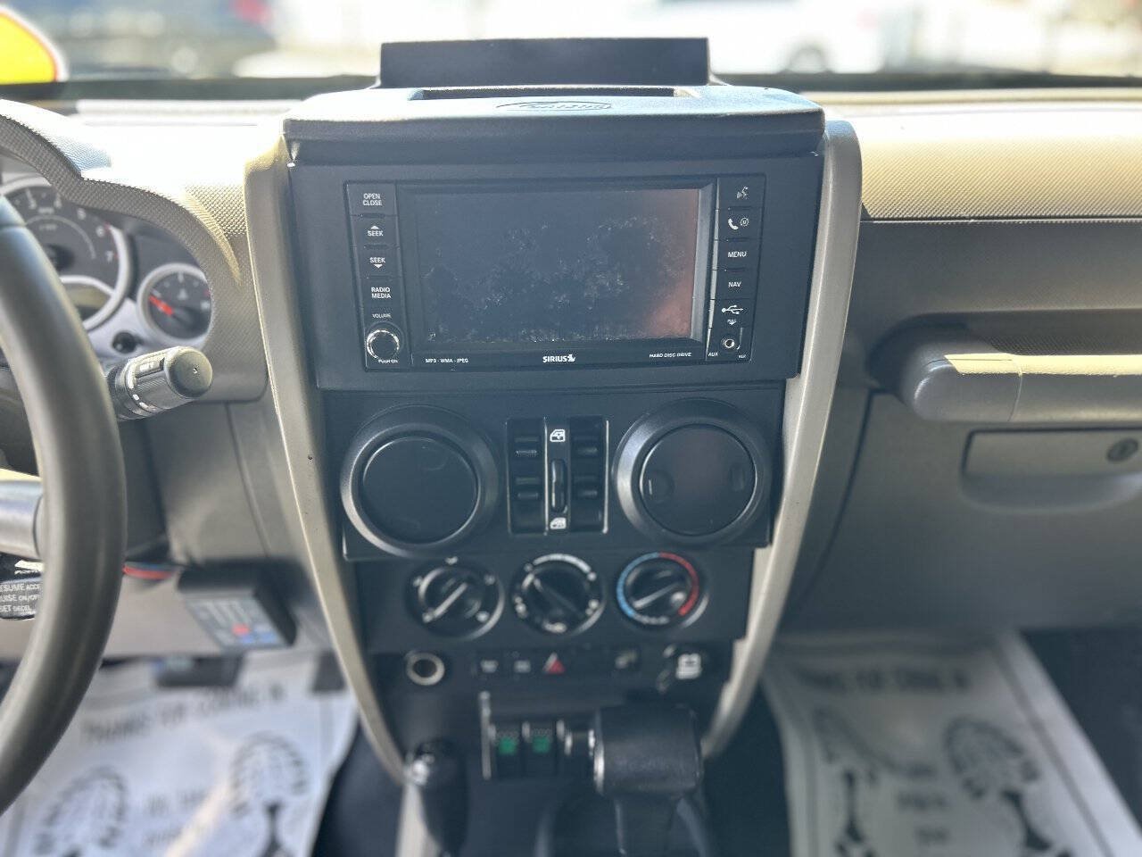 Used 2008 Jeep Wrangler Unlimited Rubicon w/ Dual Top Group AWD/4WD image 12