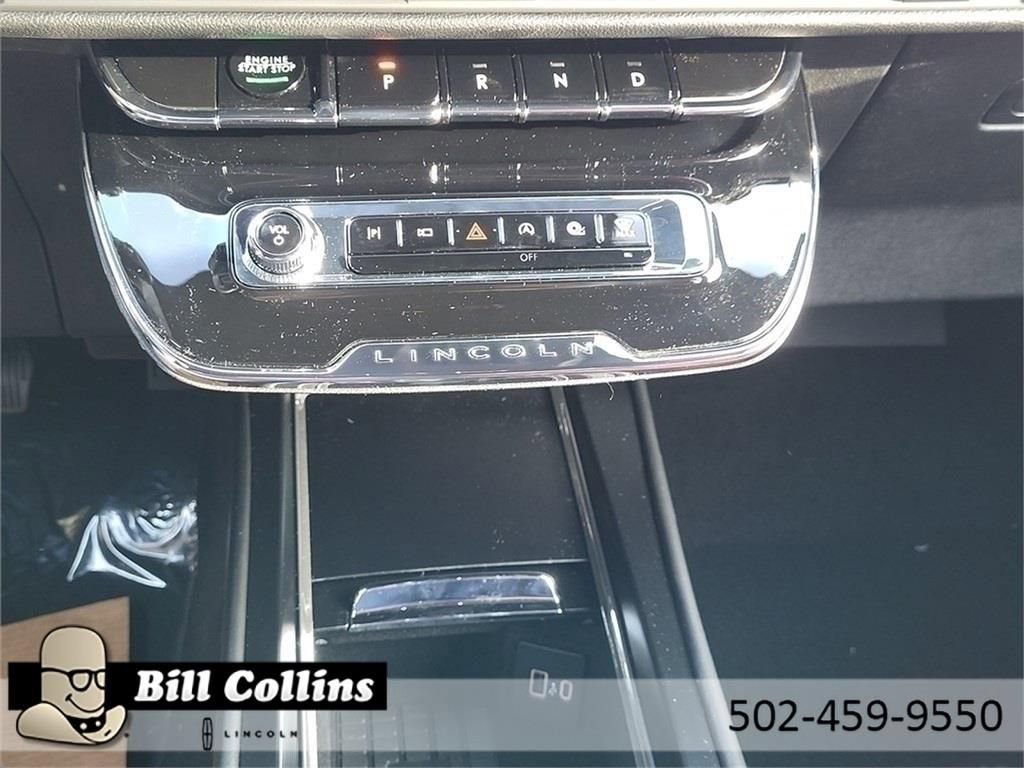 New 2024 Lincoln Corsair Reserve w/ Equipment Group 202A image 22