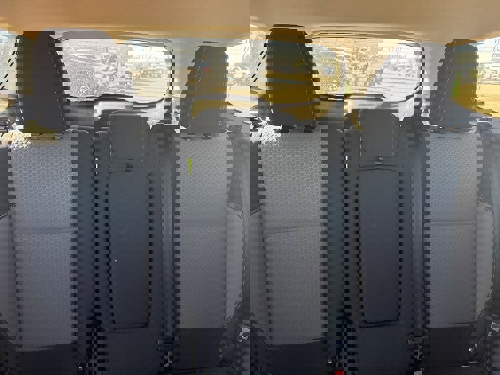 Used 2018 Ford Escape SE w/ SE Sync 3 Package image 9