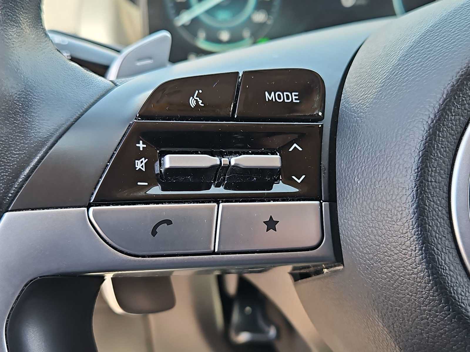Certified 2022 Hyundai Tucson Limited AWD/4WD image 23
