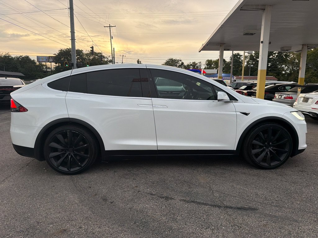 Used 2017 Tesla Model X 100D AWD/4WD image 23