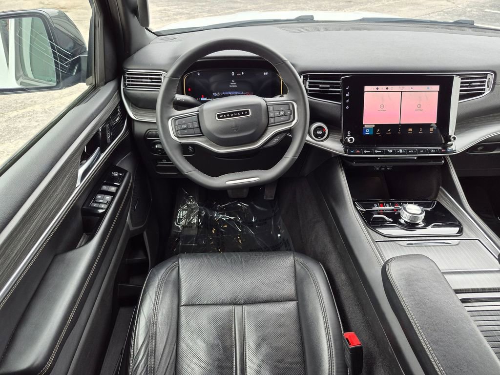 Used 2024 Jeep Wagoneer Series II w/ Flexible Seating Group AWD/4WD image 27