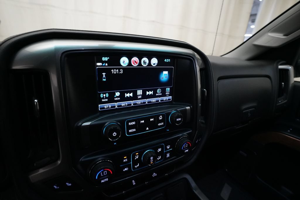 Used 2018 Chevrolet Silverado 1500 LTZ w/ Sport Package AWD/4WD image 6