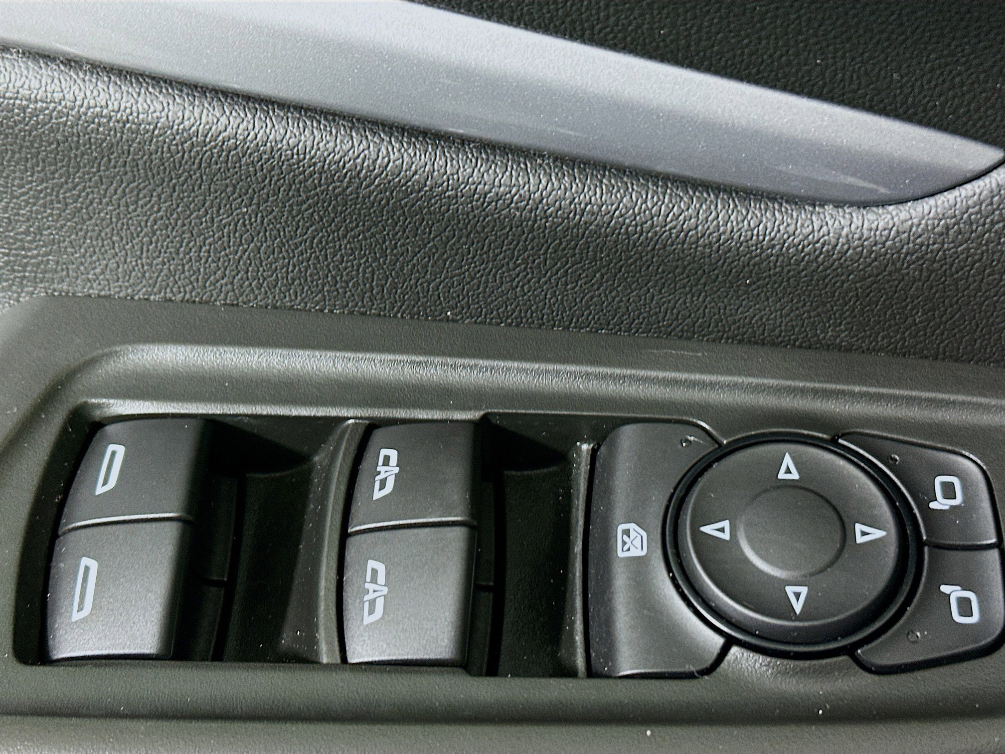 Used 2023 Chevrolet Bolt EUV LT w/ Convenience Package image 14